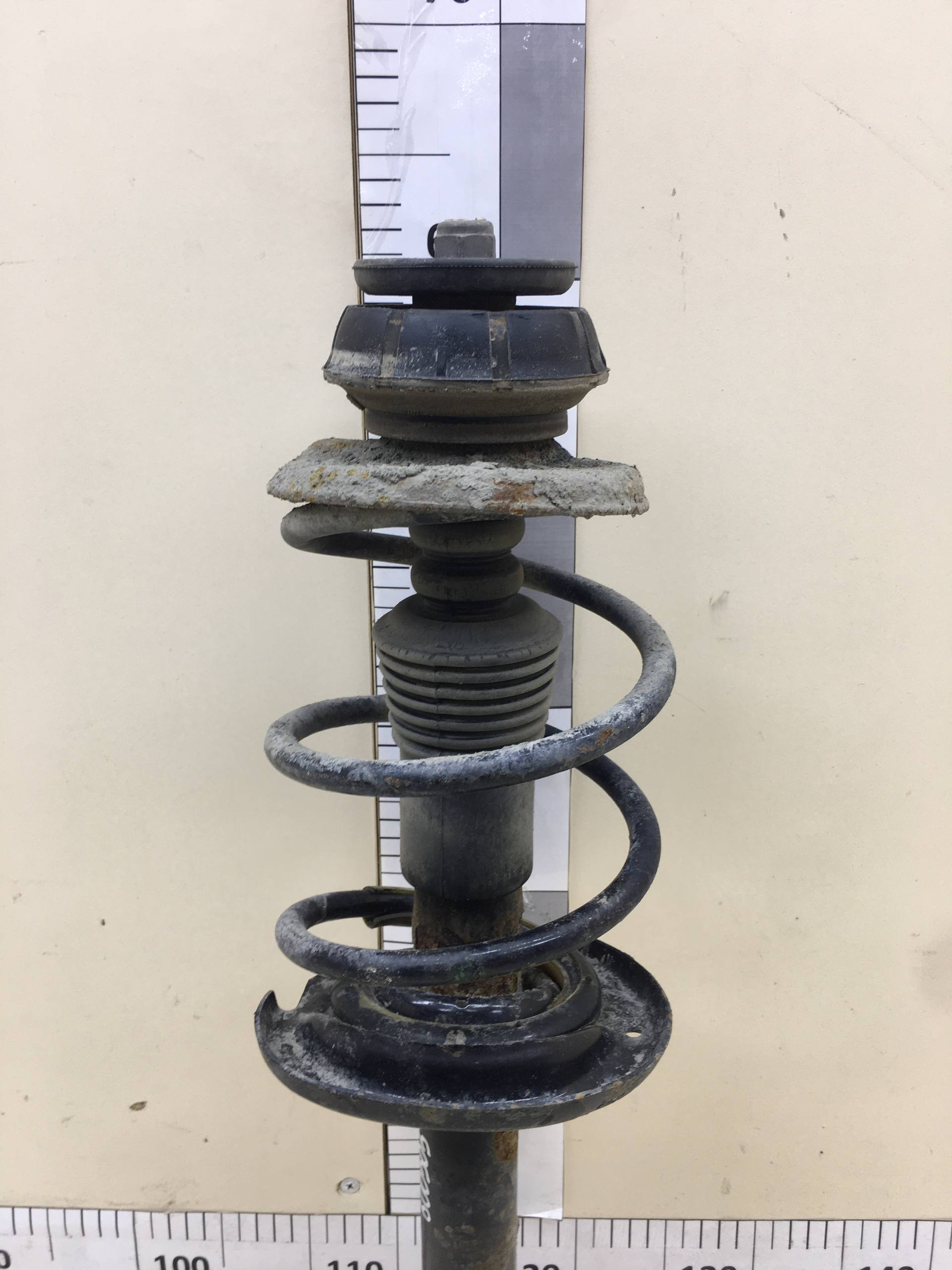 Амортизатор передний Lada X-RAY 2016>