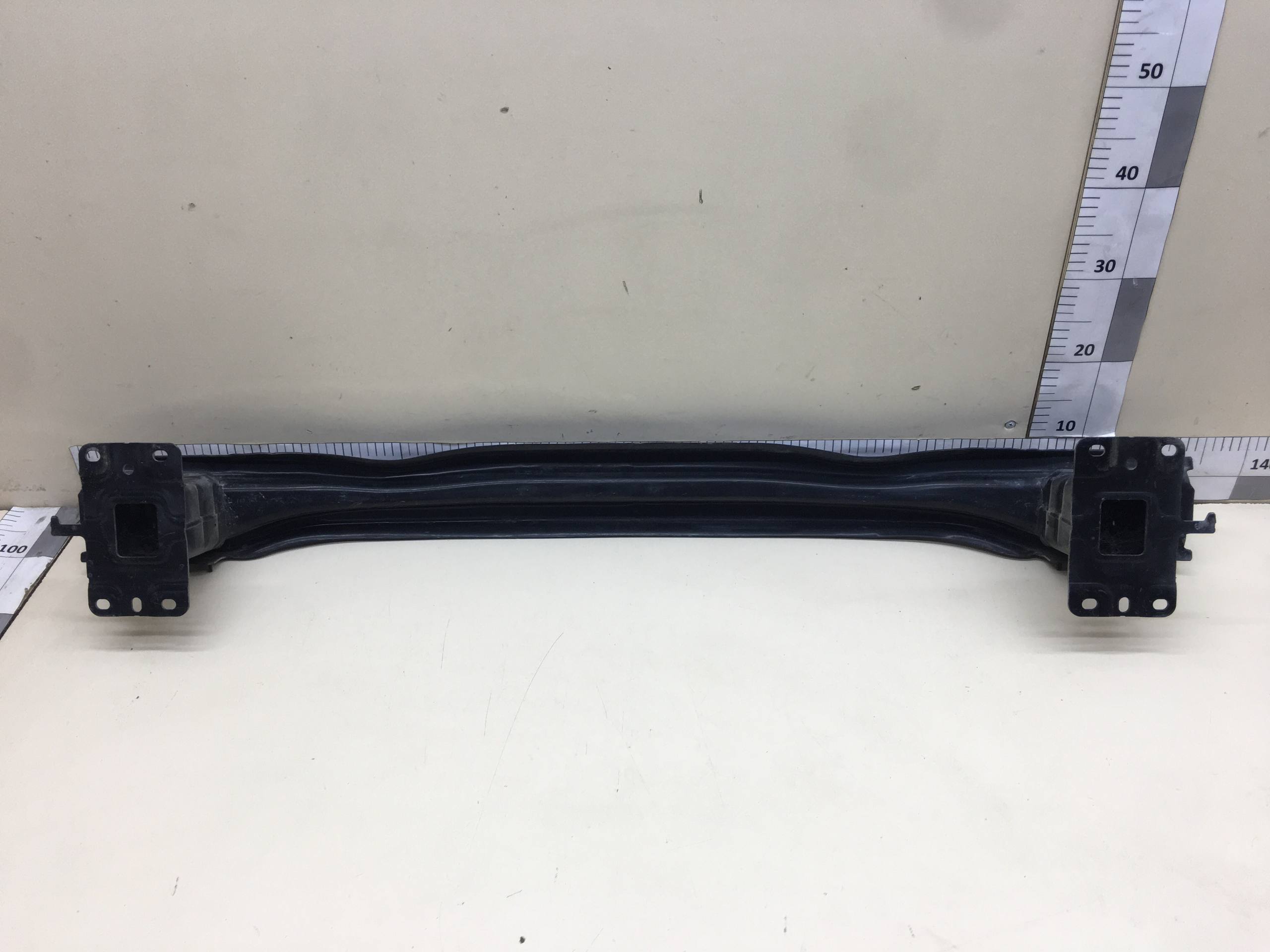 Усилитель заднего бампера Volkswagen Tiguan 2017>