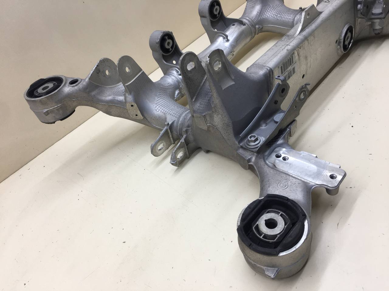 Балка задняя BMW 5-series F10/F11 2009-2016