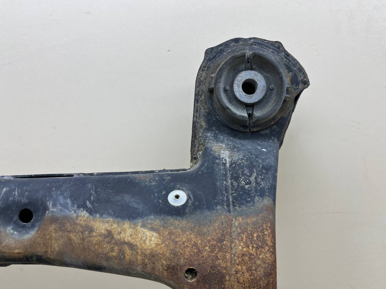 Балка подмоторная Lexus RX 300 (XU10) 1997-2003