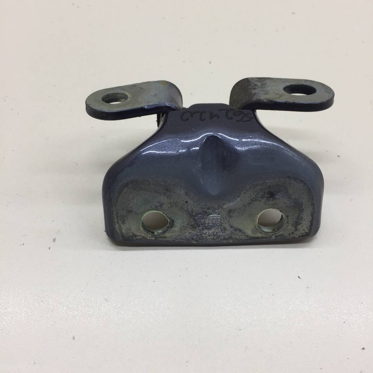 Петля двери задней правой верхняя Hyundai Tucson (TL) 2015-2021