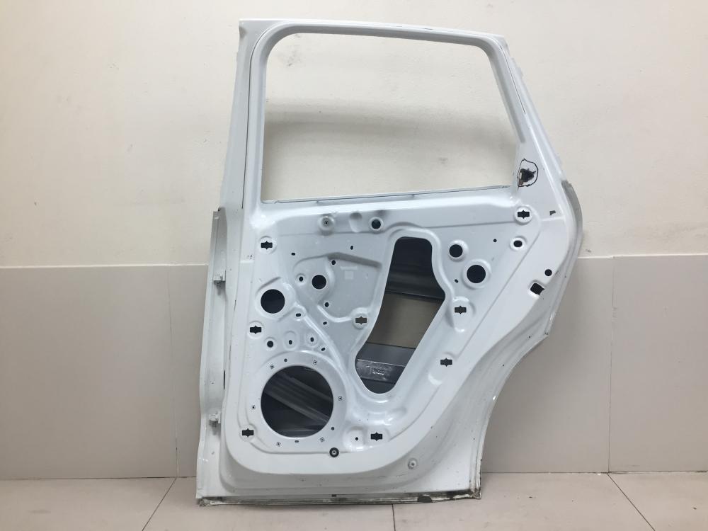 Дверь задняя правая Porsche Macan 2013>